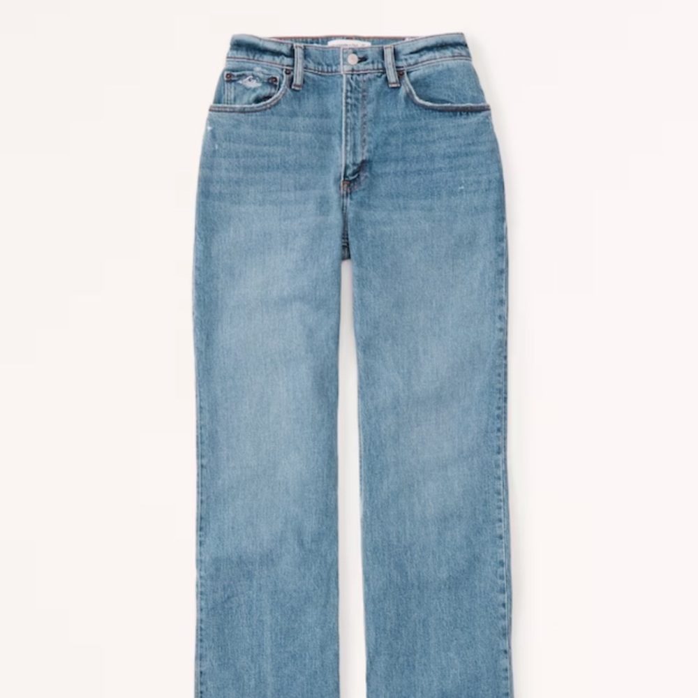 Abercrombie 90’s relaxed jean , CURVE LOVE , size12/31 SHORT length